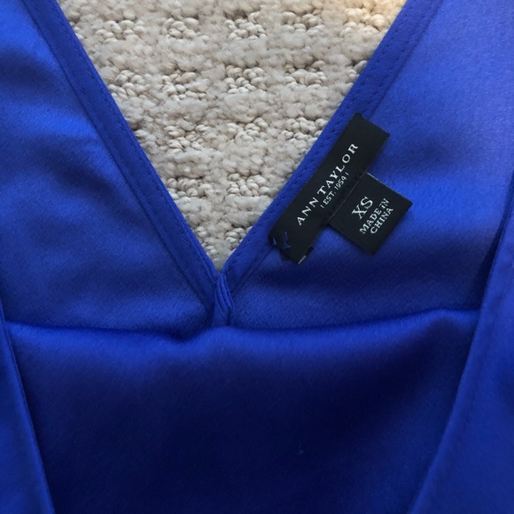 Ann Taylor royal blue blouse with tie - Picture 2 of 3